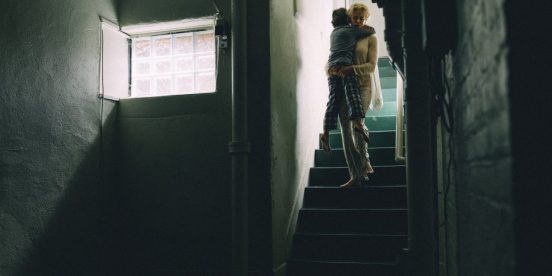 el_sacrificio_de_un_ciervo_sagrado_01-1280x640