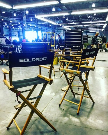 MV5BMmQyNjlmMDEtODVmYi00ZGNjLTkwZDgtNTRiOWRhNDVhZjcwXkEyXkFqcGdeQXVyNjM1NDU2MzY@._V1_SY1000_CR0,0,800,1000_AL_