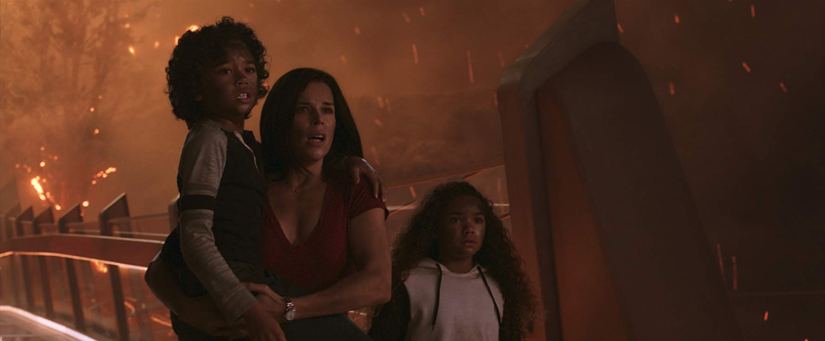 MV5BMTY5MDg0NTI1Ml5BMl5BanBnXkFtZTgwNzc3MjM4NTM@._V1_SX1777_CR0,0,1777,735_AL_