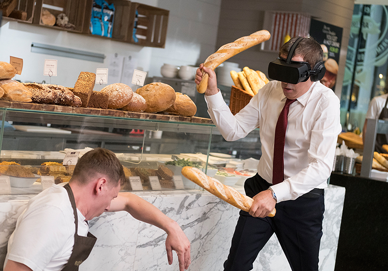 MV5BYzkzNmMxZTEtYWU2MS00Nzg0LWJlZTItMTYzYzRjMzdmZGUxXkEyXkFqcGdeQXVyMzY5MzAxMDc@._V1_